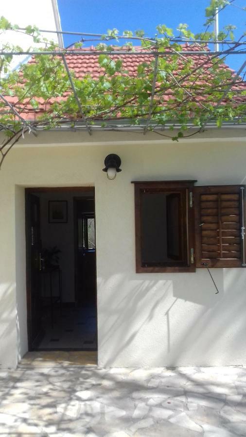Family Friendly Holiday Home "Ana" Šibenik Kültér fotó